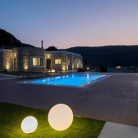 Lagaditis * Lefkes (Paros)