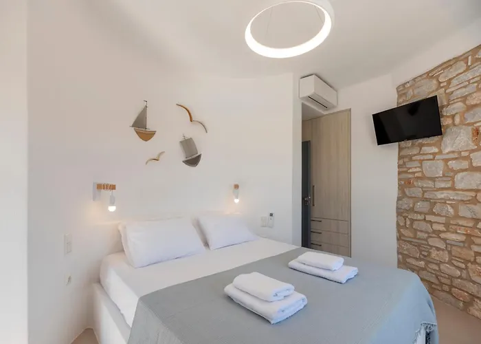 Willa Lagaditis Lefkes (Paros)