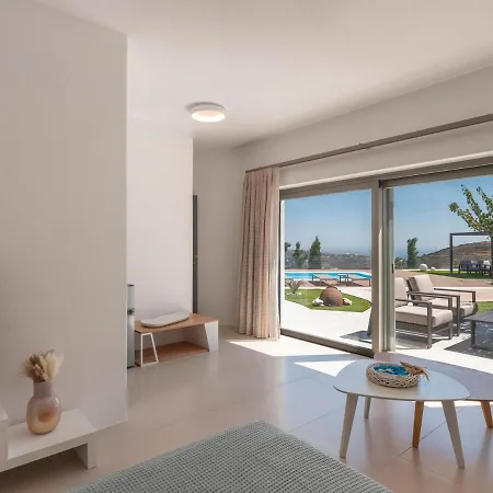 Villa Lagaditis *