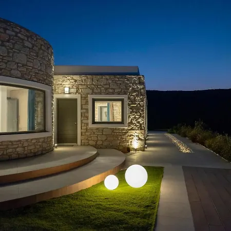 Villa Lagaditis *