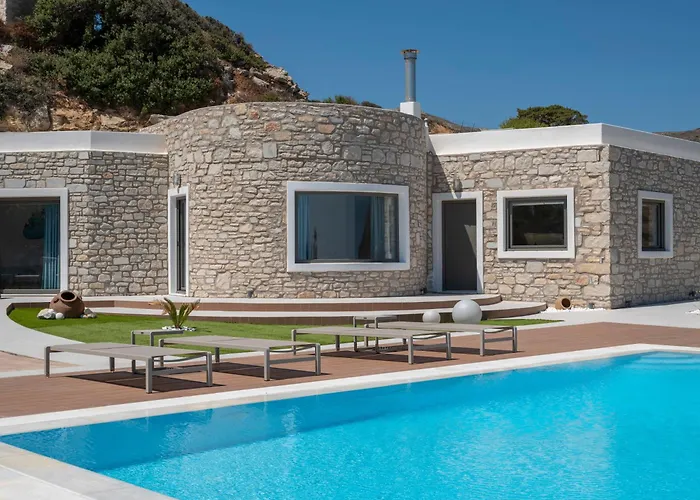 Lagaditis Lefkes (Paros)