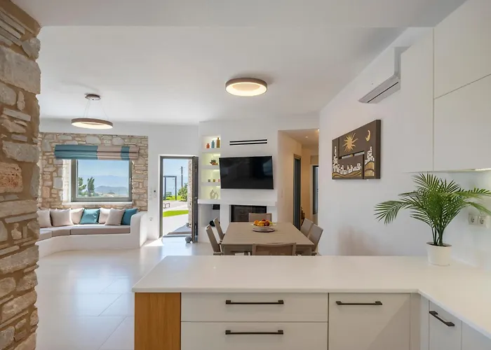 Lagaditis Lefkes (Paros)